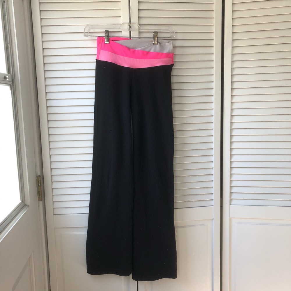 Lululemon Athletica Black and Pink Bootcut Pants